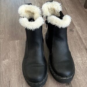 Girls Black Fur-Lined Ankle Boots